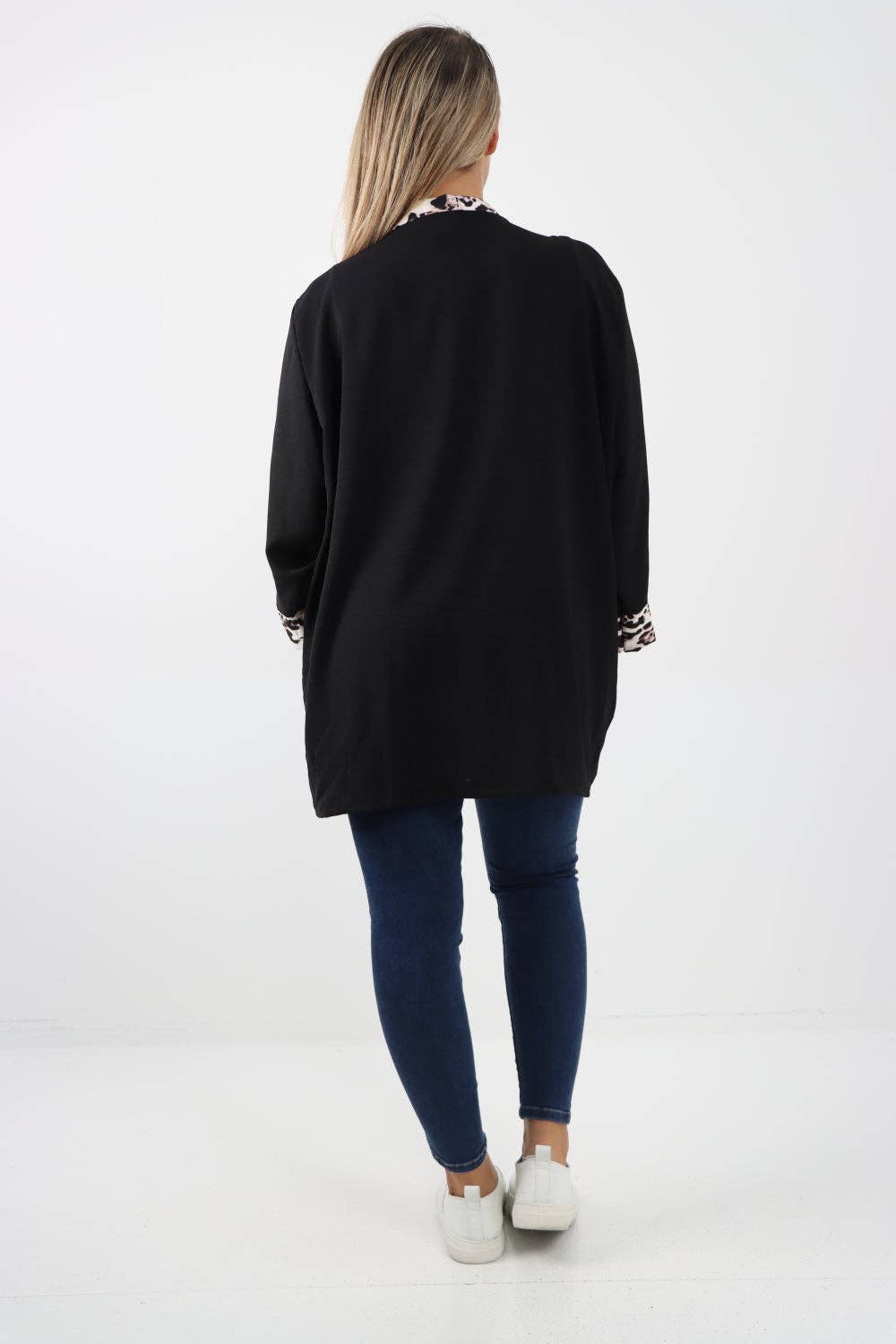 Miss Bold – Engroshandel Jakke - Dame – Italiensk 3/4 ærmet trykt panel åben frontjakke15