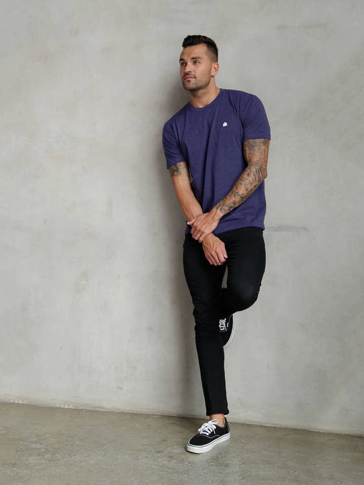 INTO THE AM – T-shirt – Homem por atacado – T-shirt Básica Ajustada Premium para Homem (de Marca)7