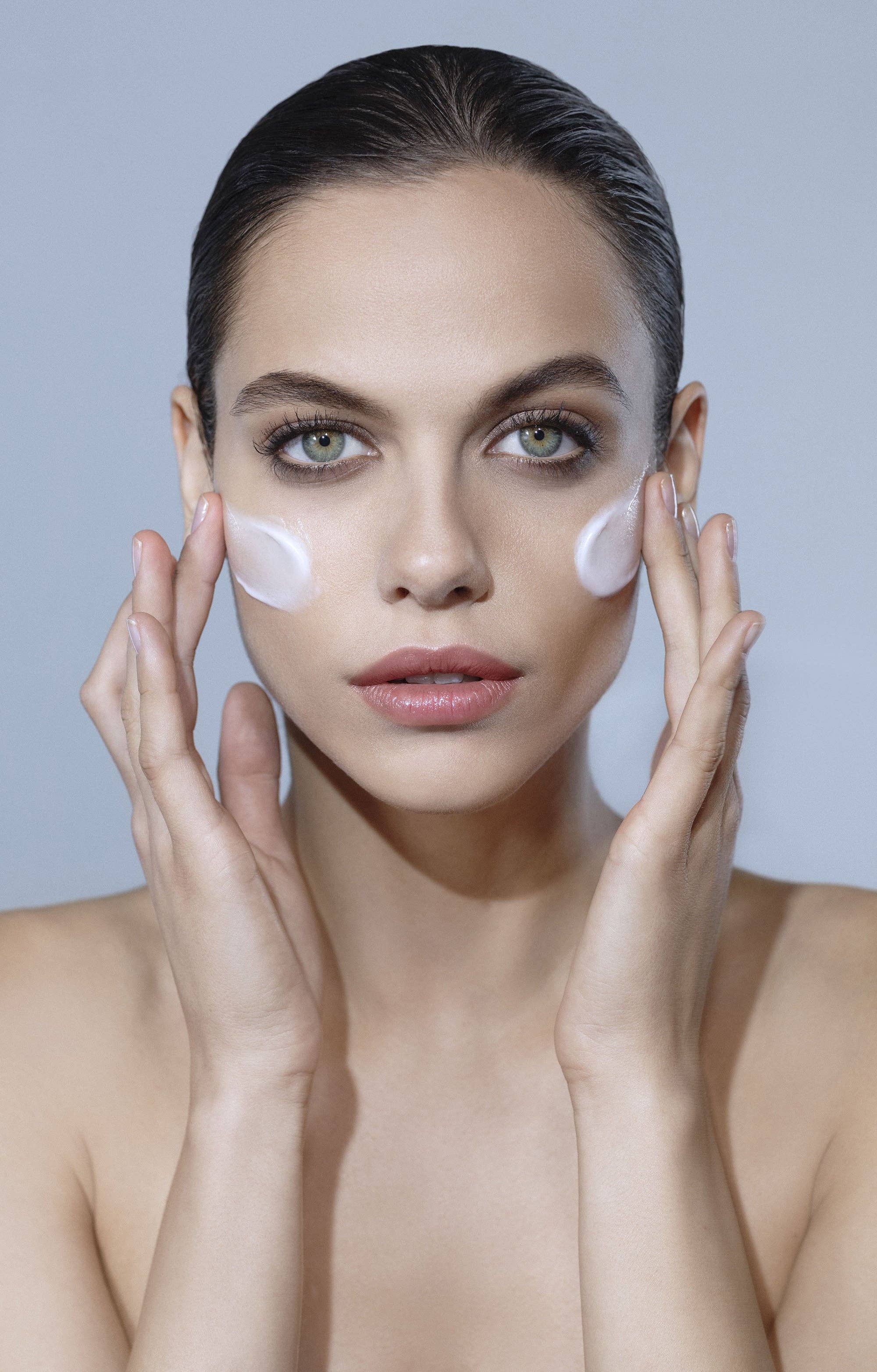 Omé Organics – wholesale Ansiktsfuktkräm – HYALURONKRÄM3