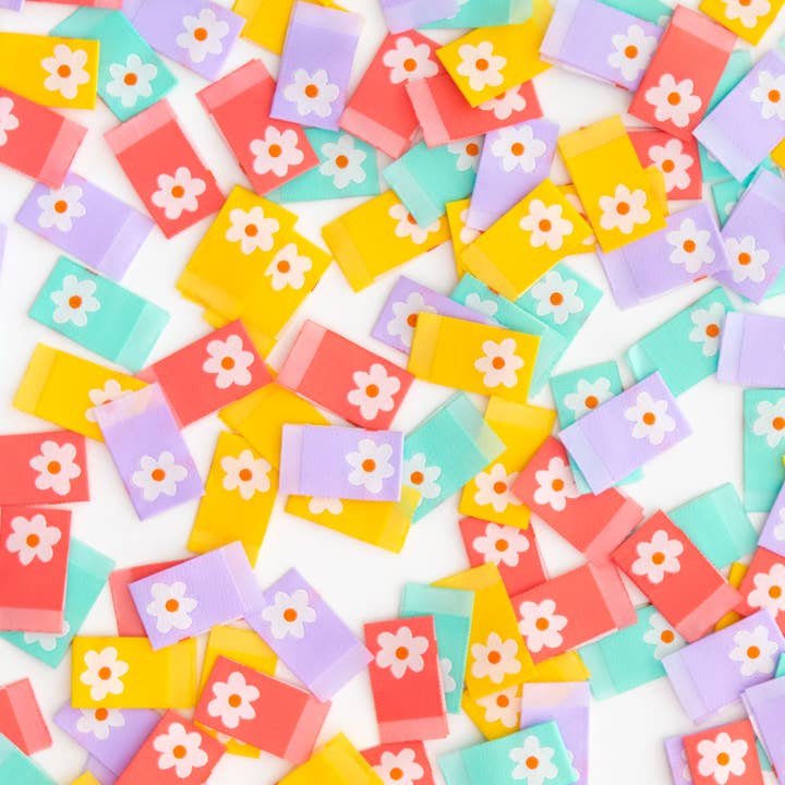 Sarah Hearts - Wholesale Craft Supplies - Daisy Tag Multipack -Â Sewing Woven Clothing Label Tags