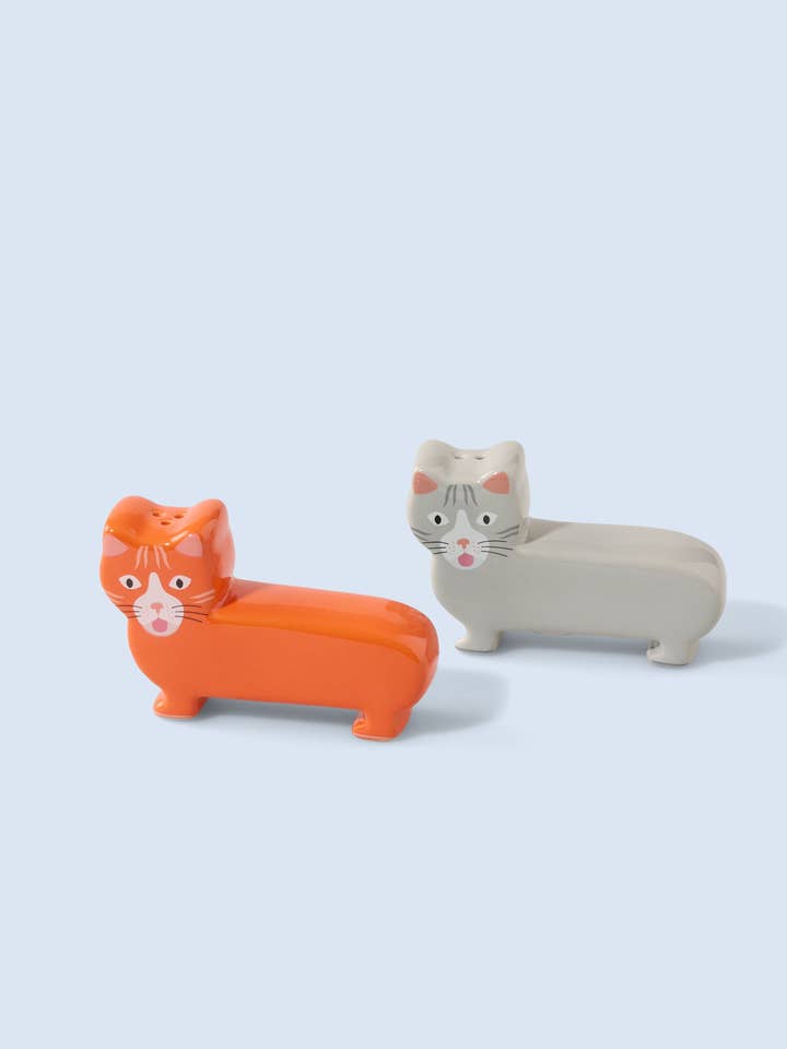 Salt and Pepper Cat for wholesale by Fluid market