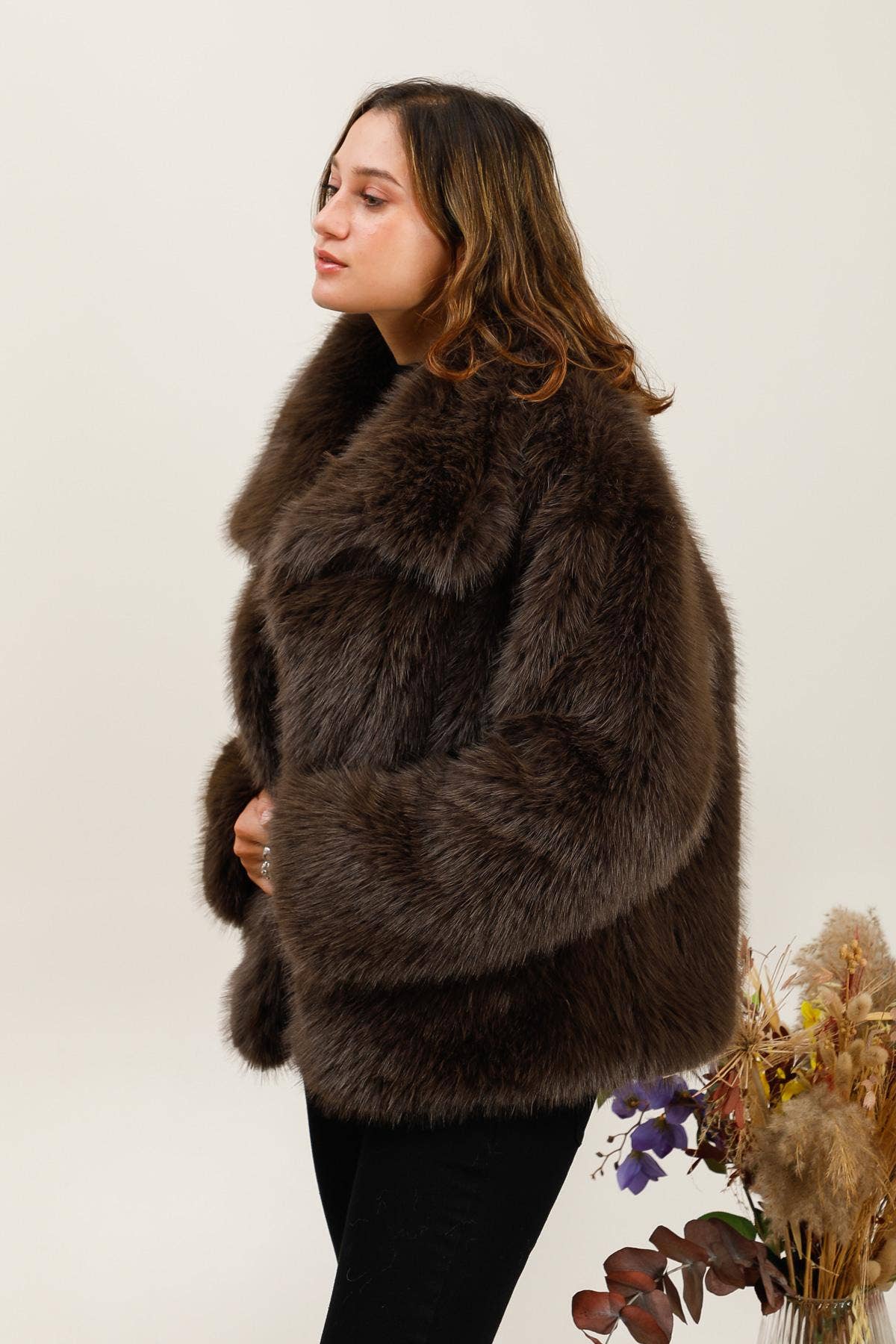 DIX-ONZE - Wholesale Fur/Faux Fur Coat - Women's - Short Faux Fur Jacket – Elegance & Softness1
