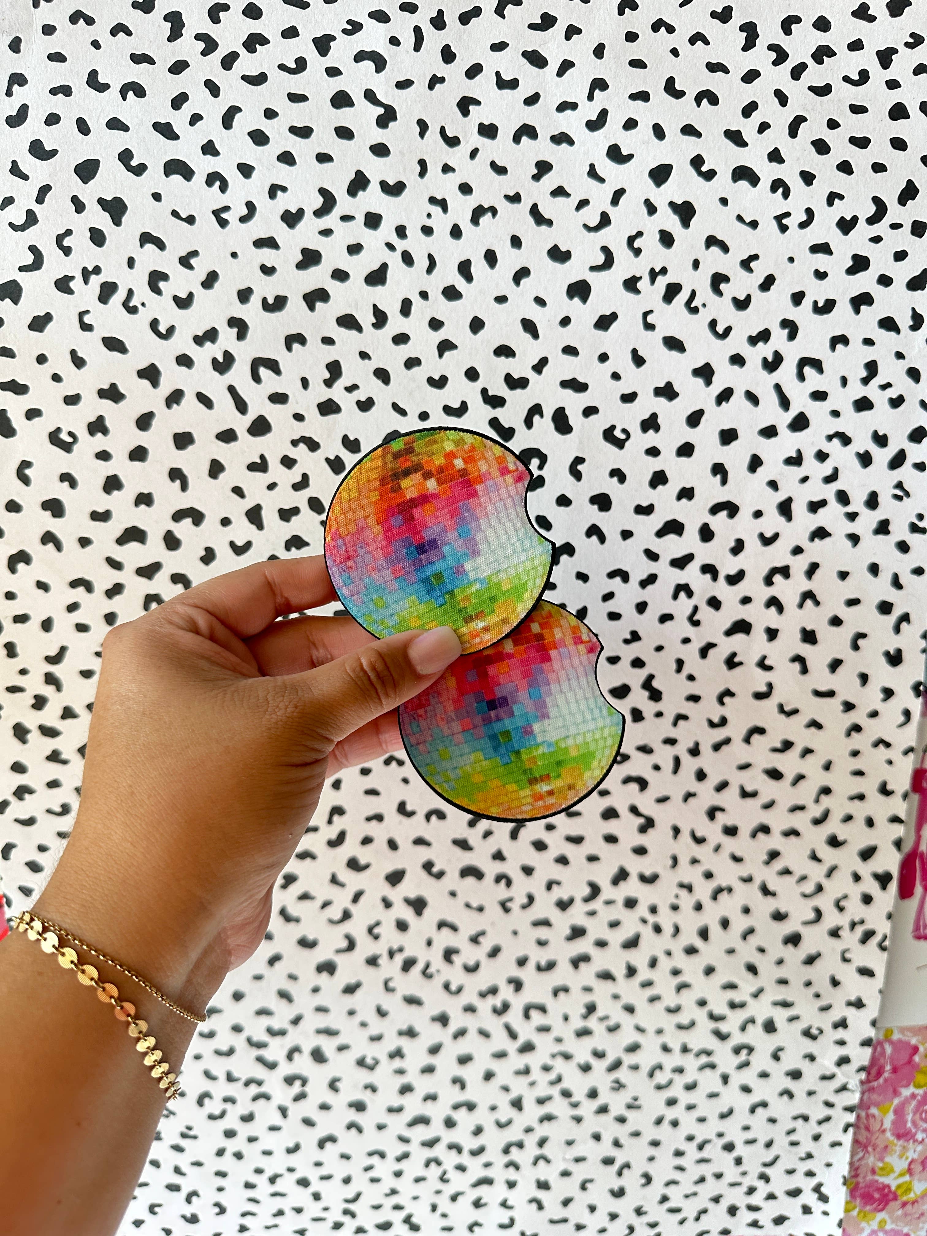 Bizzz Designs - Vendita all'ingrosso Sottobicchiere per auto - Donna - Sottobicchieri per auto da discoteca | 5 set di sottobicchieri colorati per auto3