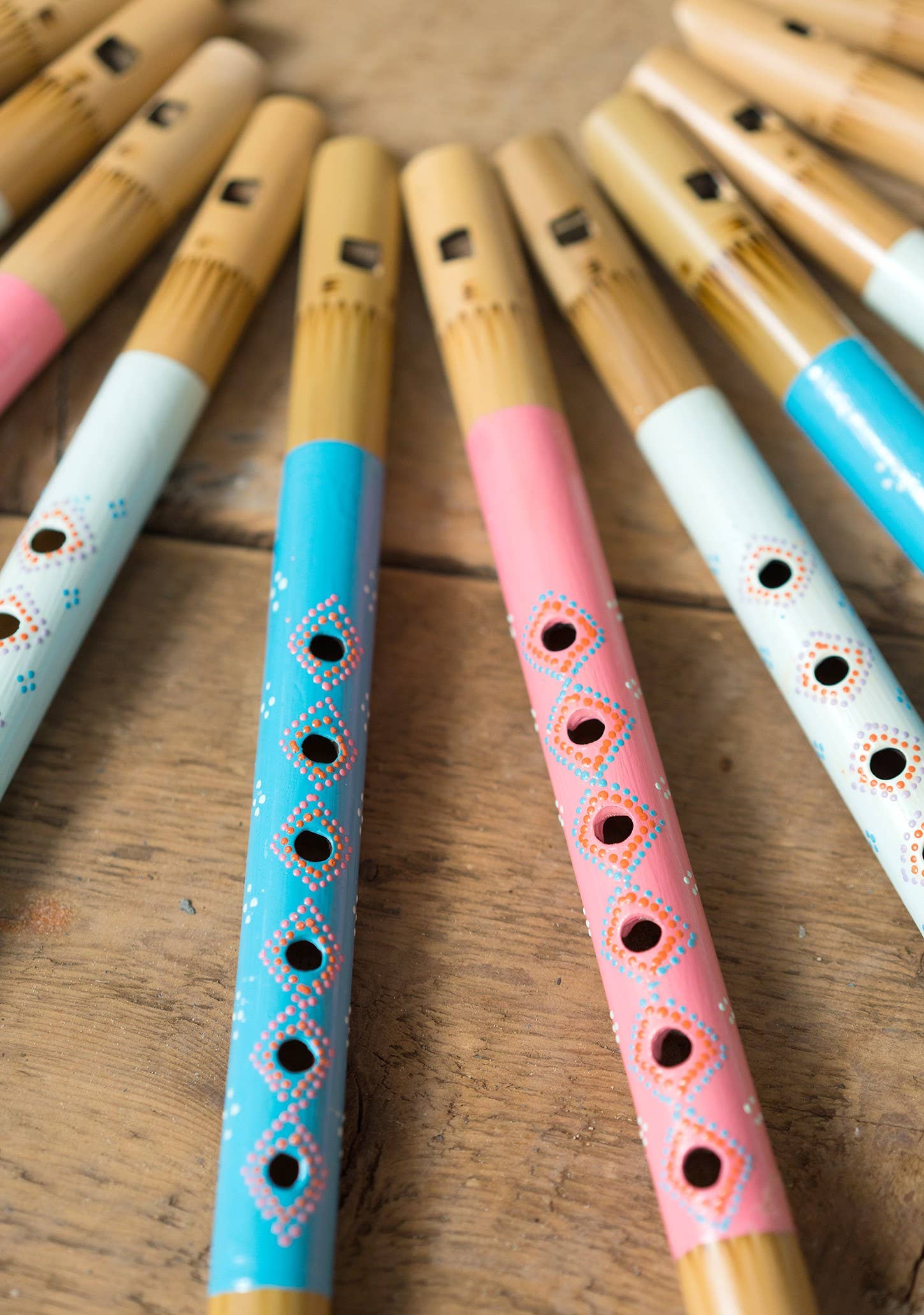 Namaste – wholesale Musical instrument – Pastel Coloured Bamboo Flutes1