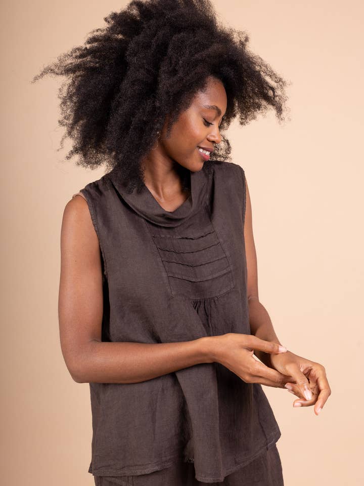 Linen top with large collar 15817 for wholesale by Shyloh