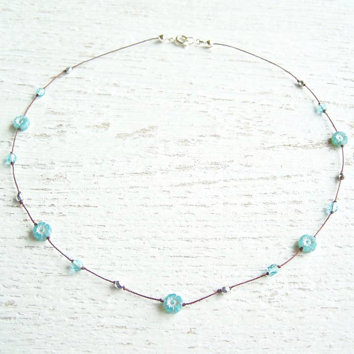 Jo Bird Jewelry - Wholesale Beaded/Pearl Necklace - Petit Hibiscus Necklace