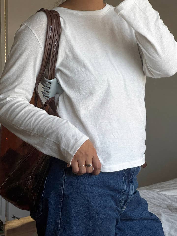 T-shirt à manches longues Foundation (2S-2M-1L) pour la vente par Le Bon Shoppe