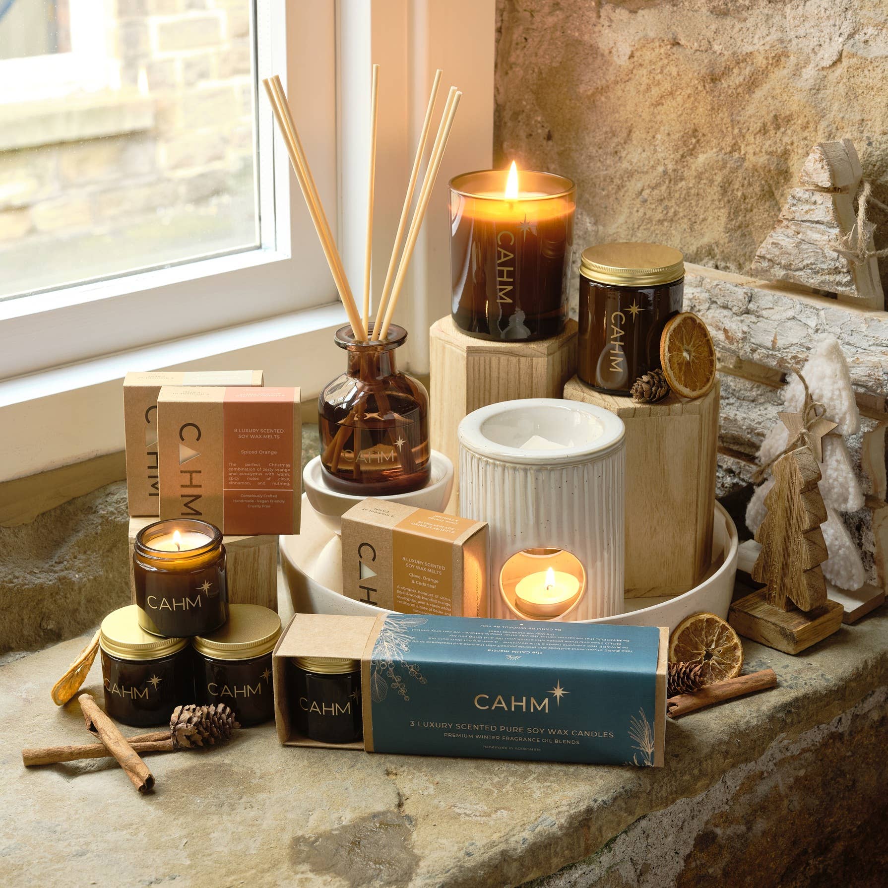 CAHM - Wholesale Jar/Filled Candle - Christmas Candle Gift Set | Christmas Candles | Holiday Gift1