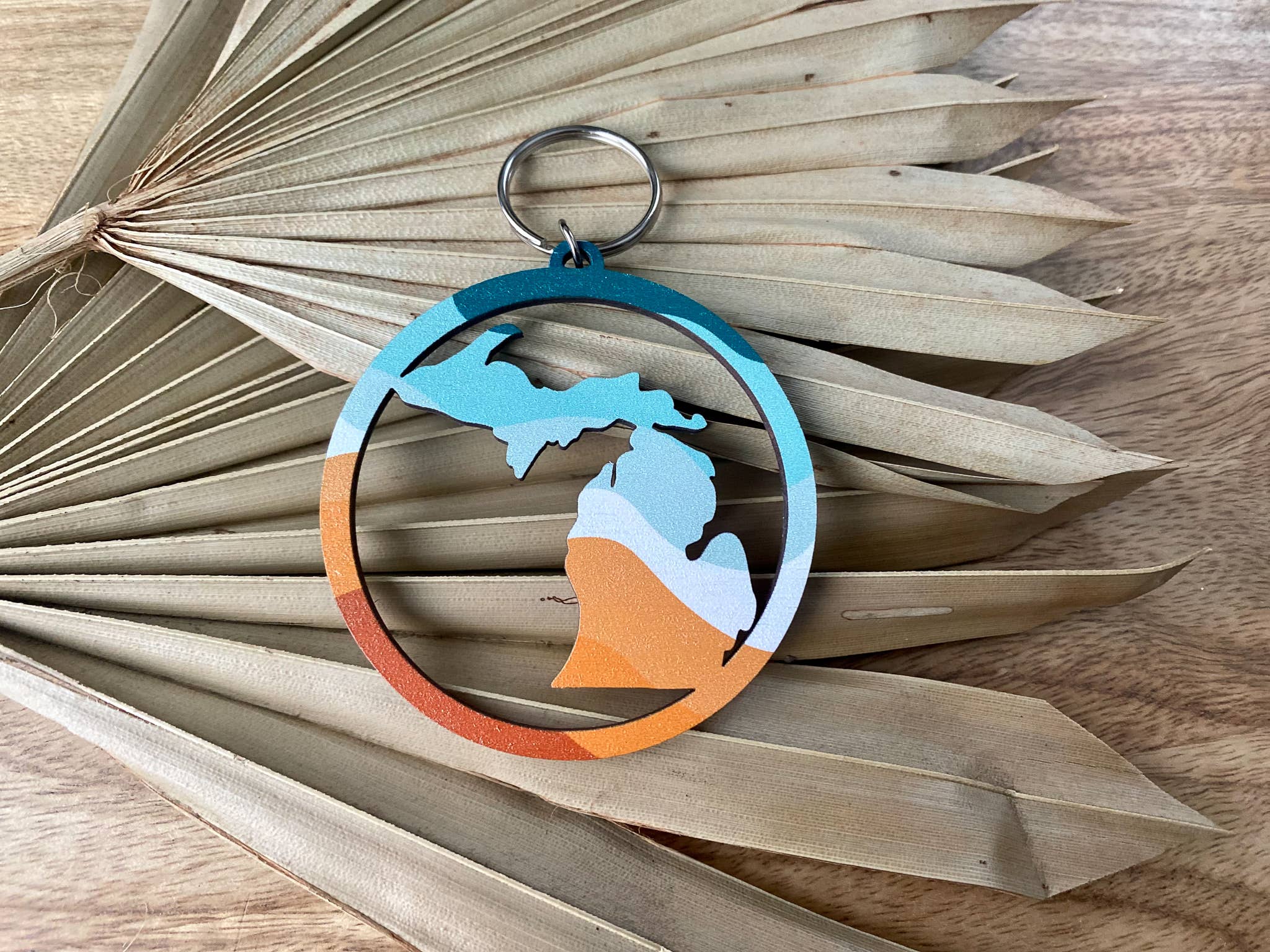 Feather and Birch - Vente Porte-clés – unisexe - Porte-clés rond en bois Michigan Orange et Blue Wave