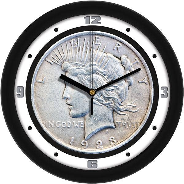 Horloge murale de collection de pièces de monnaie de la paix en argent 1928 pour la vente par Sun Time