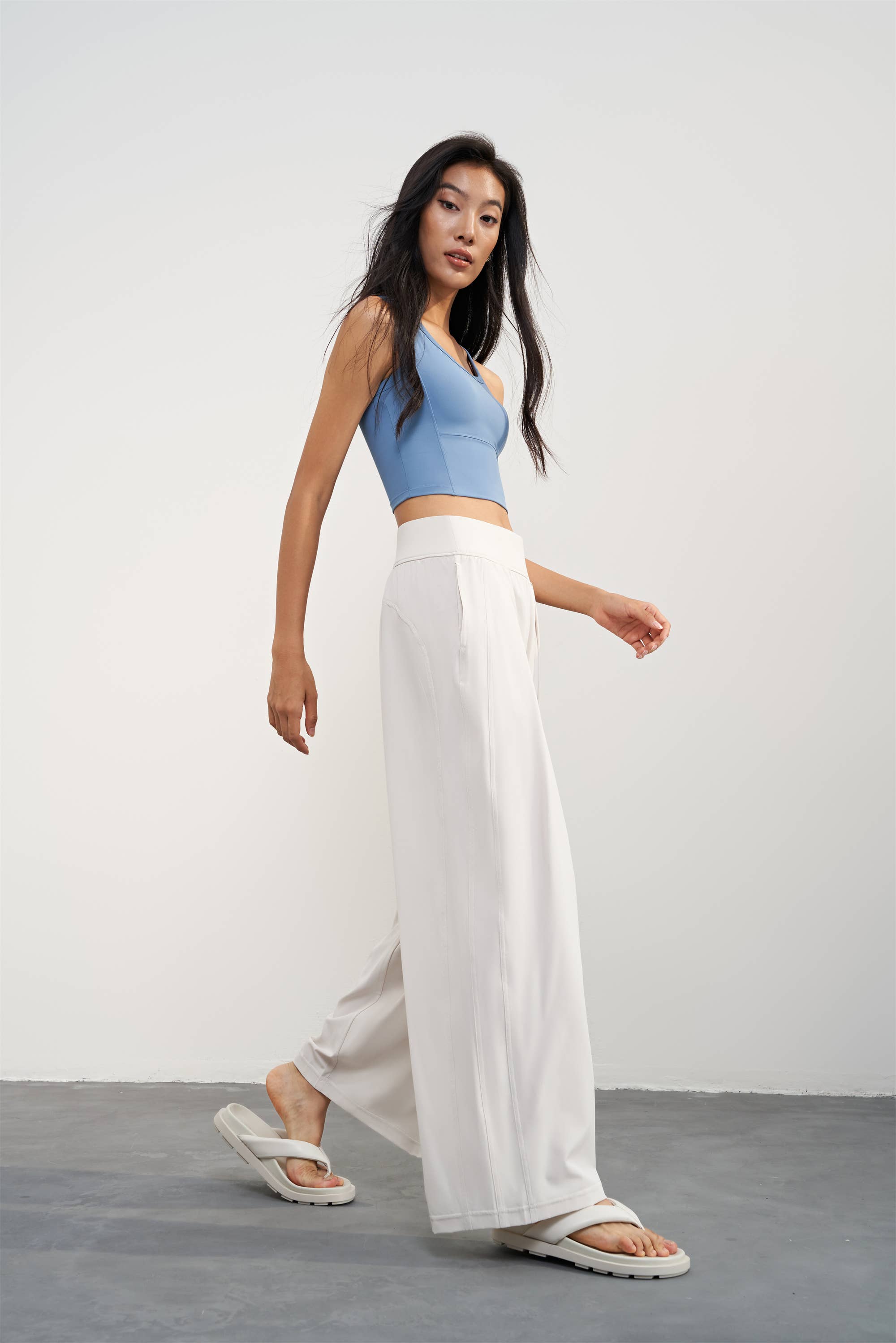 91thelabel – Großhandel Hose – Damen – Blise Airlight High Waist Loose Fit Yogahose3