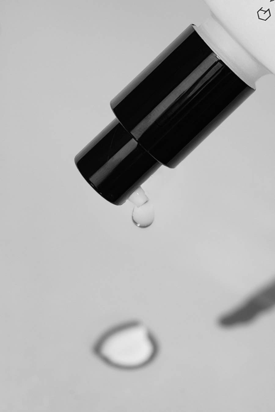 Hadaka Beauty – wholesale Skin smoothing kit – Men’s – Men's Face Serum with Sake2