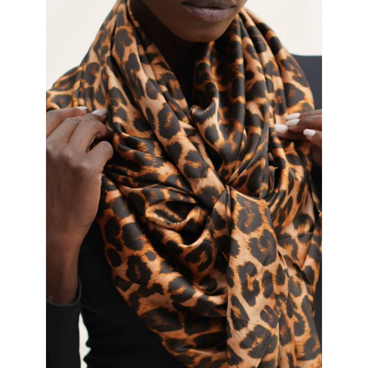 Bel Cashmere S.C. - Venta al por mayor Bufanda - Mujer - Bufanda de seda con estampado de leopardo