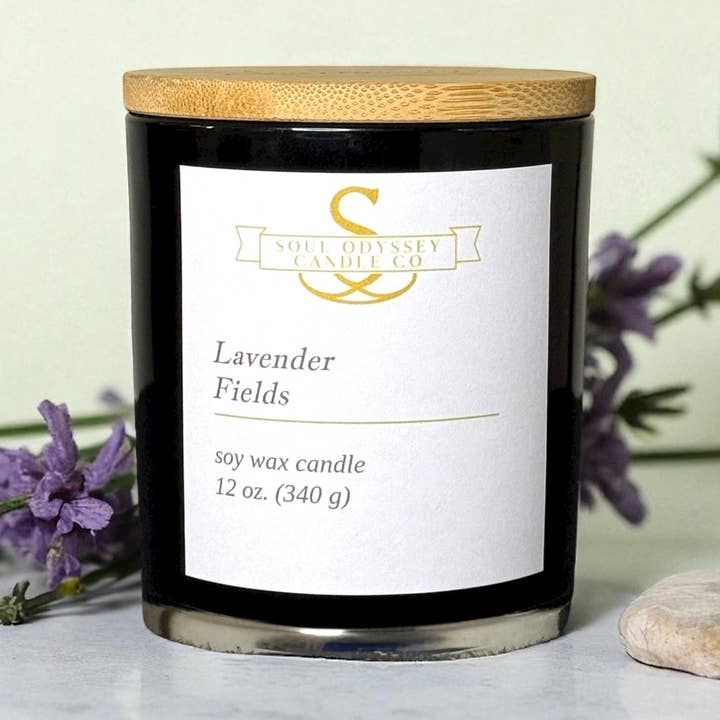 Lavendelfält Ljus | 12 oz för wholesale av Soul Odyssey Candle Co