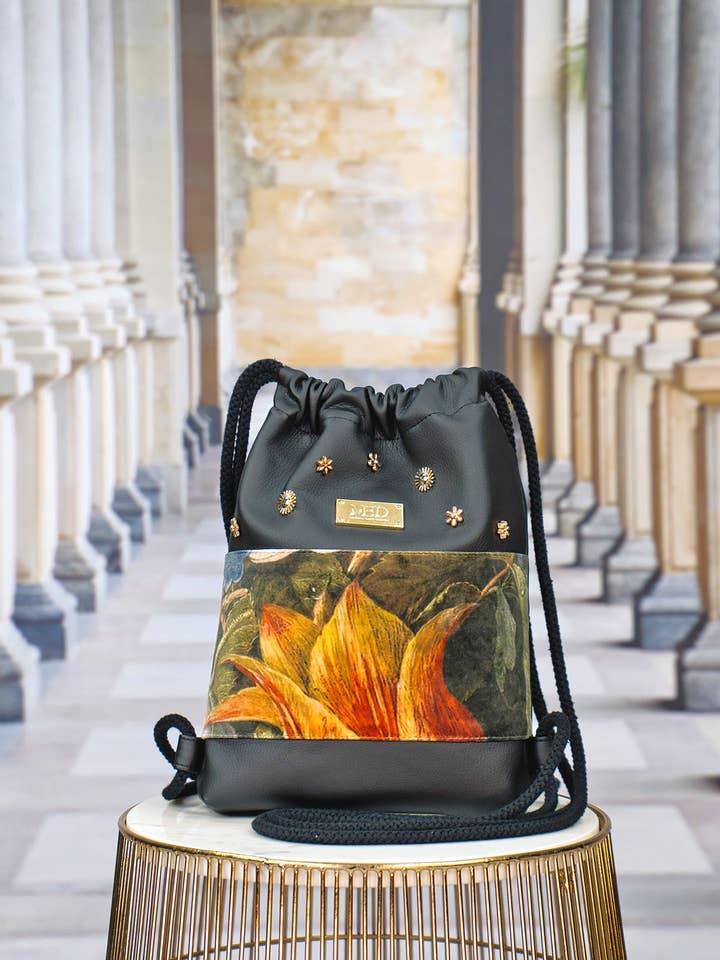 Floral Mini Gym Taske Sort for engroshandel hos MANUEL ESSL DESIGN