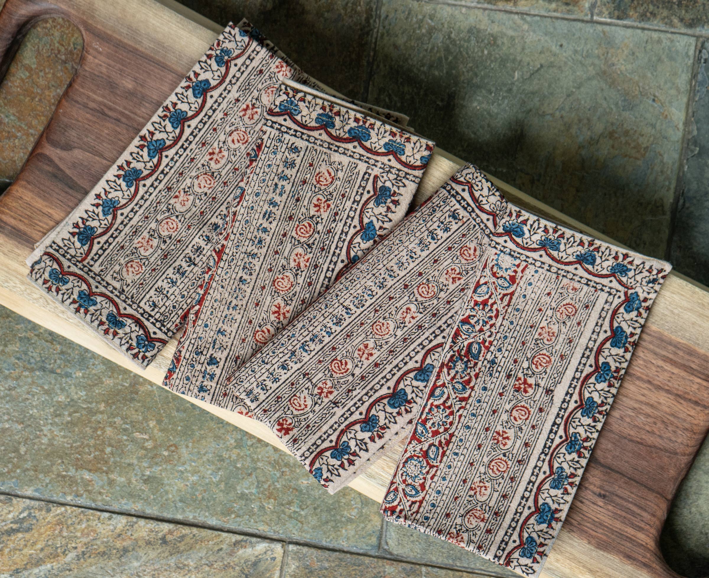 Peaceware - Wholesale Dinner & Cloth Napkin - Table Napkins - Vineyard (Set of 4)4