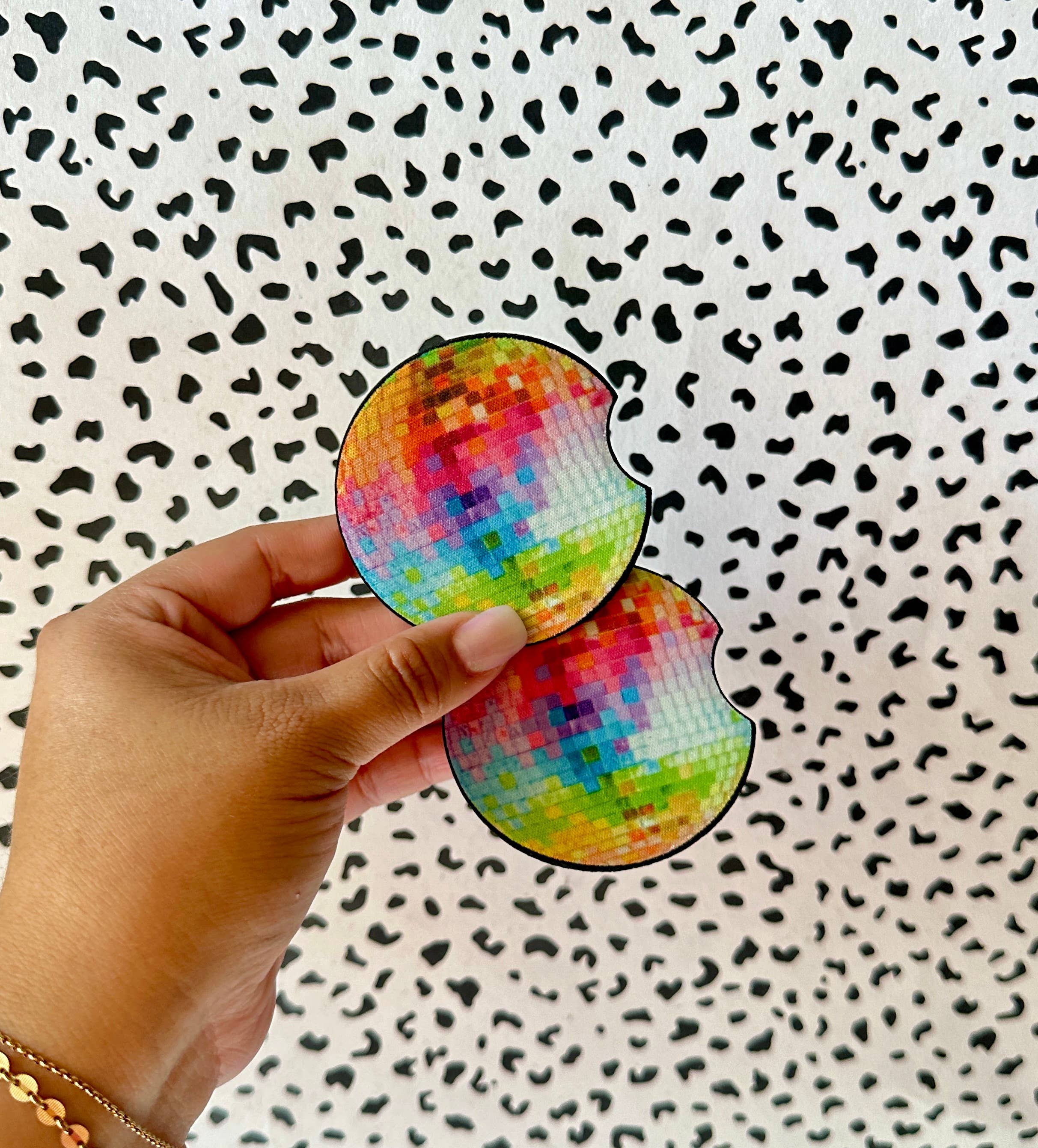 Bizzz Designs - Vendita all'ingrosso Sottobicchiere per auto - Donna - Sottobicchieri per auto da discoteca | 5 set di sottobicchieri colorati per auto2