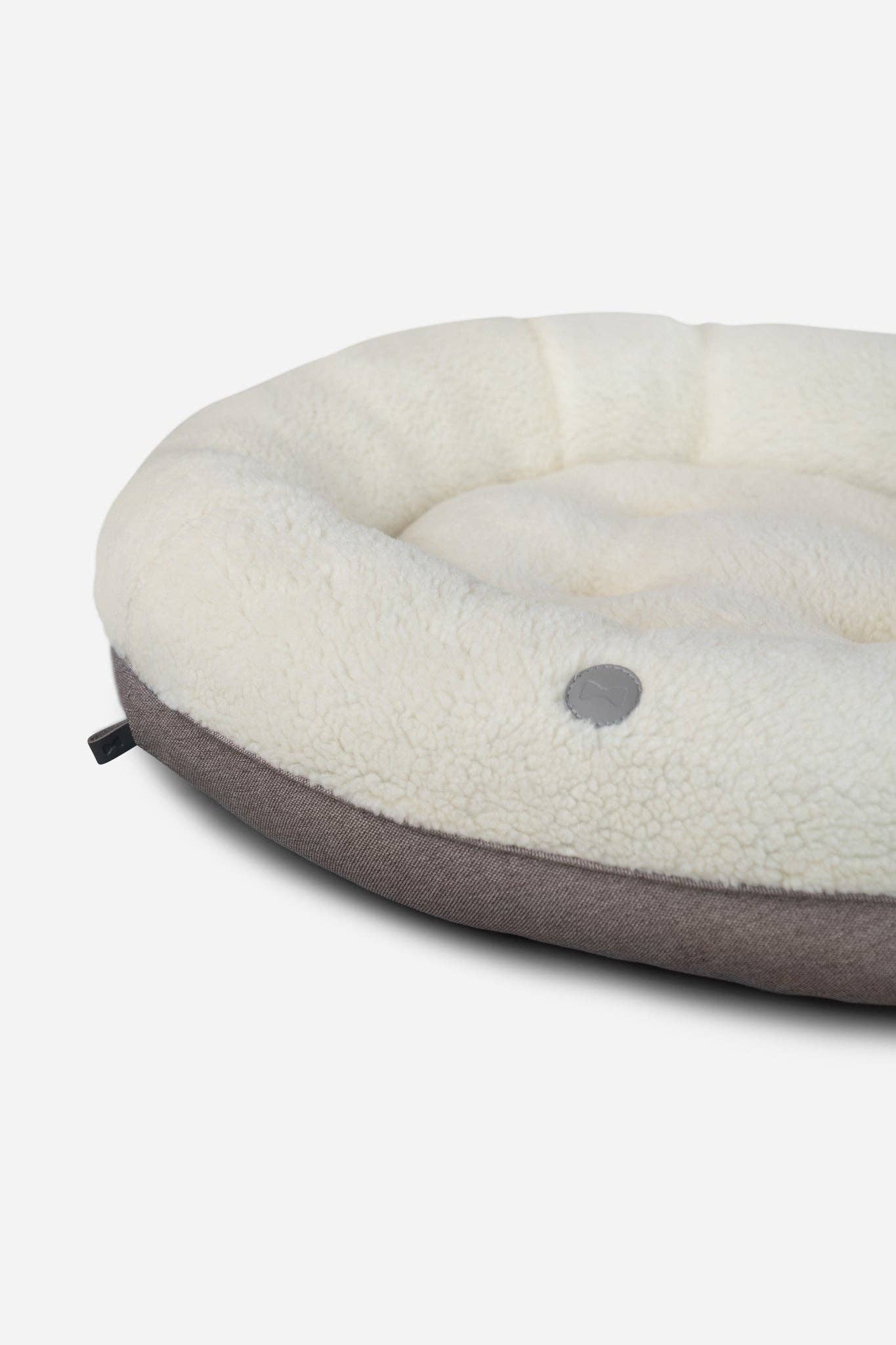 Beige Letto per cani a ciambella beige peloso in vendita all'ingrosso su Faire3