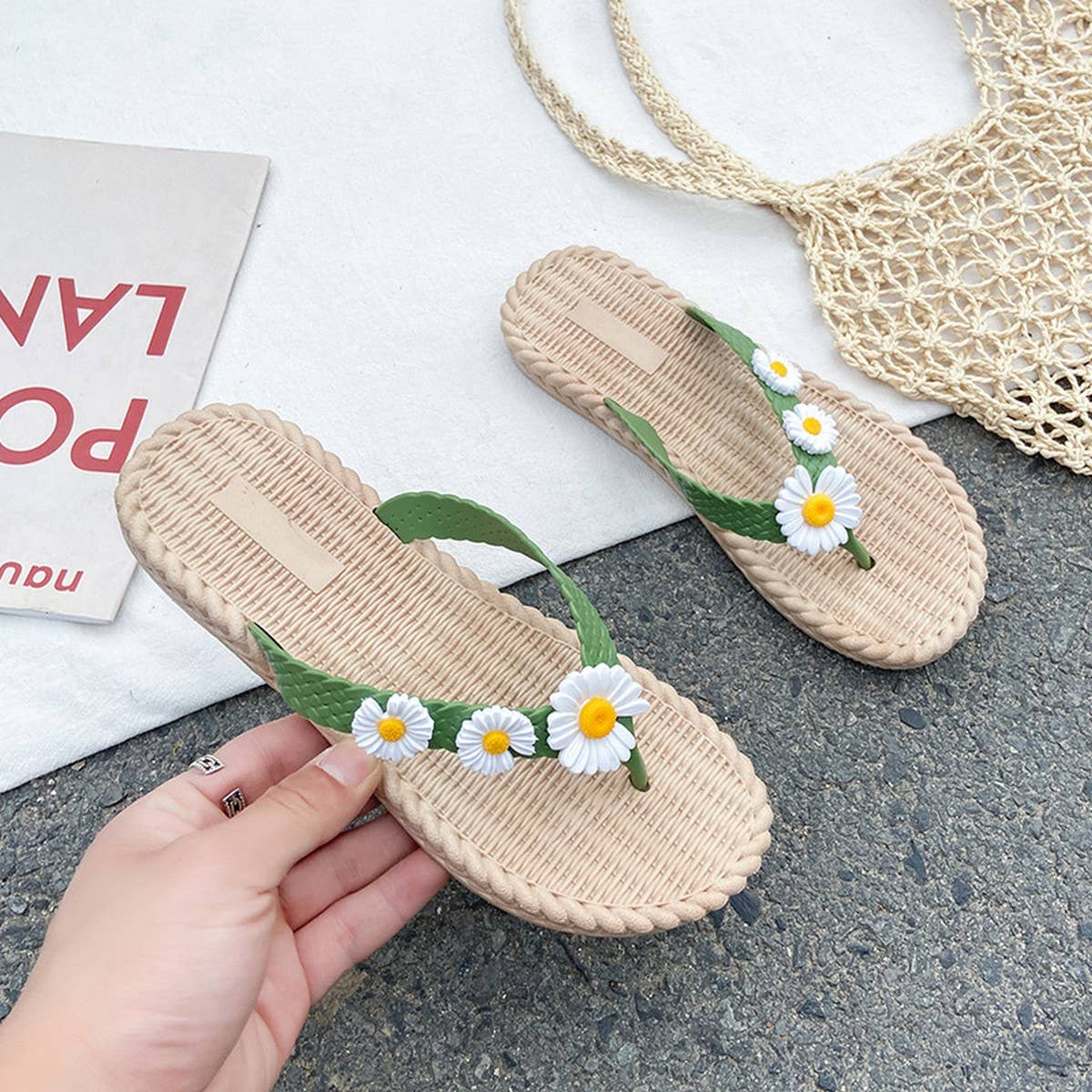 ACCITY - Wholesale Flip Flops - Women's - SUNFLOWER FLOWER SUMMER BEACH FLIP FLOPS_CWSHS06707