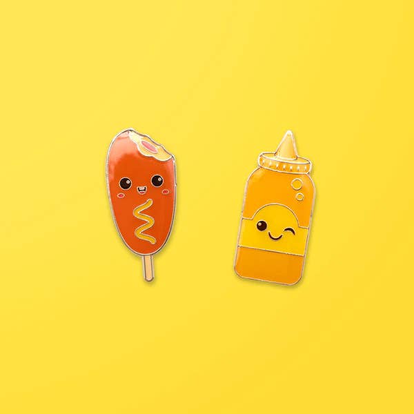 Corn Dog & Senap - Emalj Pin Set för wholesale av Pals & Co.