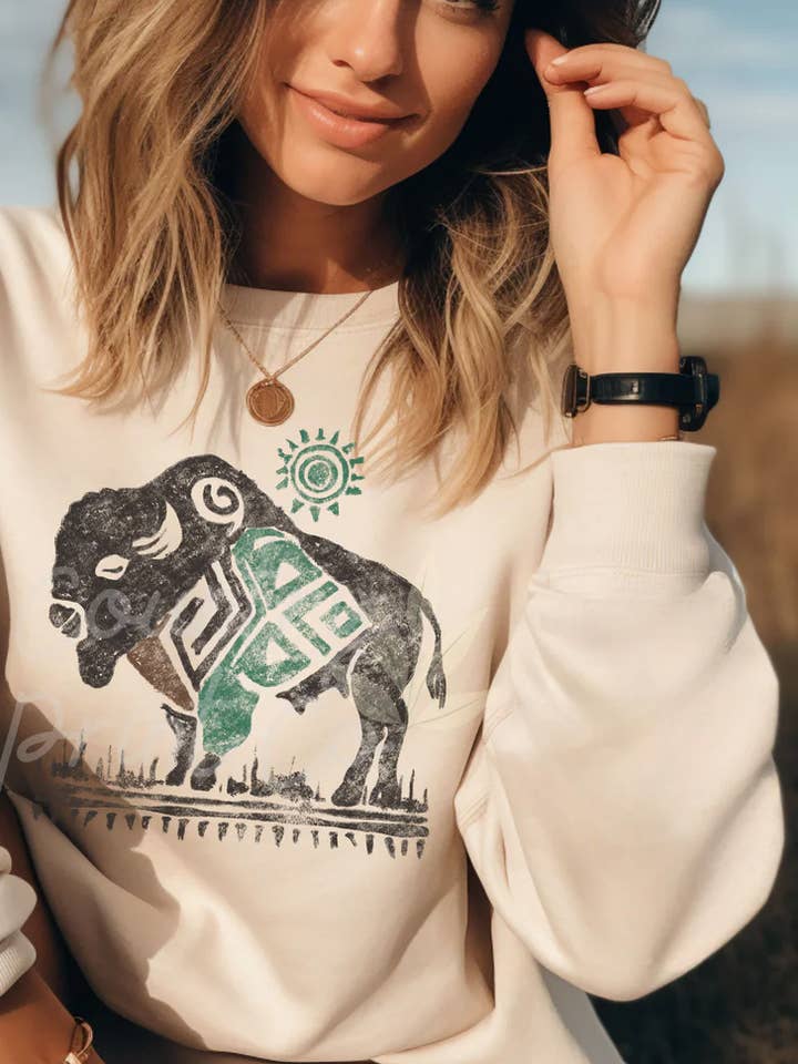 85th Avenue Shop - Wholesale Graphic sweatshirt – Women’s - Aztec Bison Crewneck0