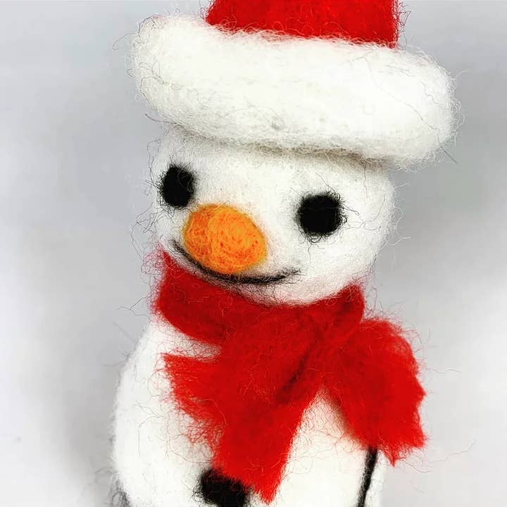 Feather Felts - Wholesale Craft Sewing Kit - Snowman - Needle Felting Kit