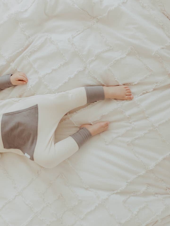 SHORT SLEEVE- All Play Everyday T-Romper Mink for wholesale by Omo Mobi