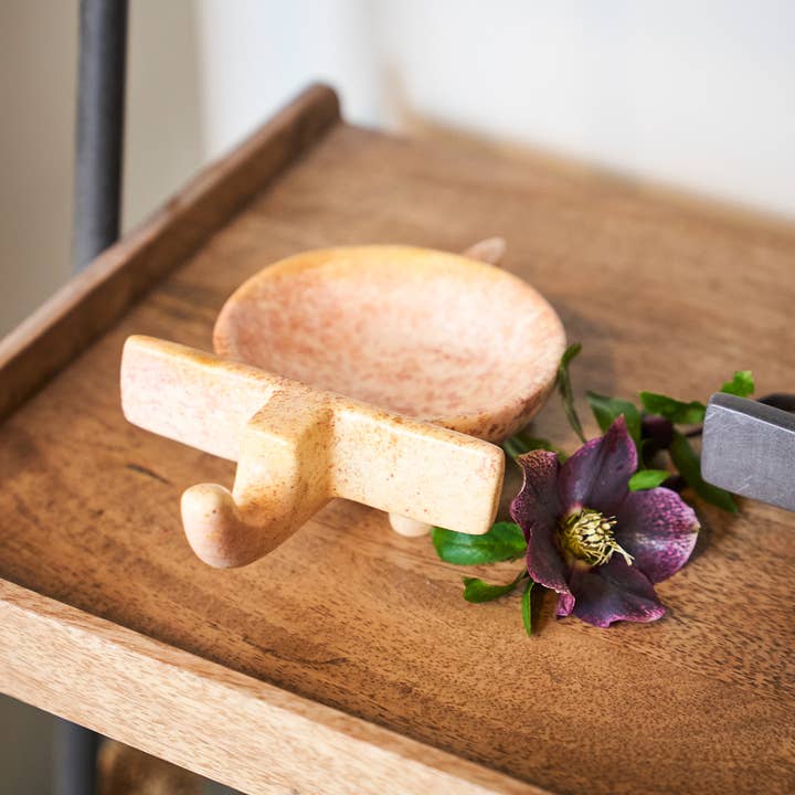 AARVEN - Vendita all'ingrosso Ciotole/Piatti decorativi - Piatti a forma di elefante intagliati a mano in pietra ollare kenyana3