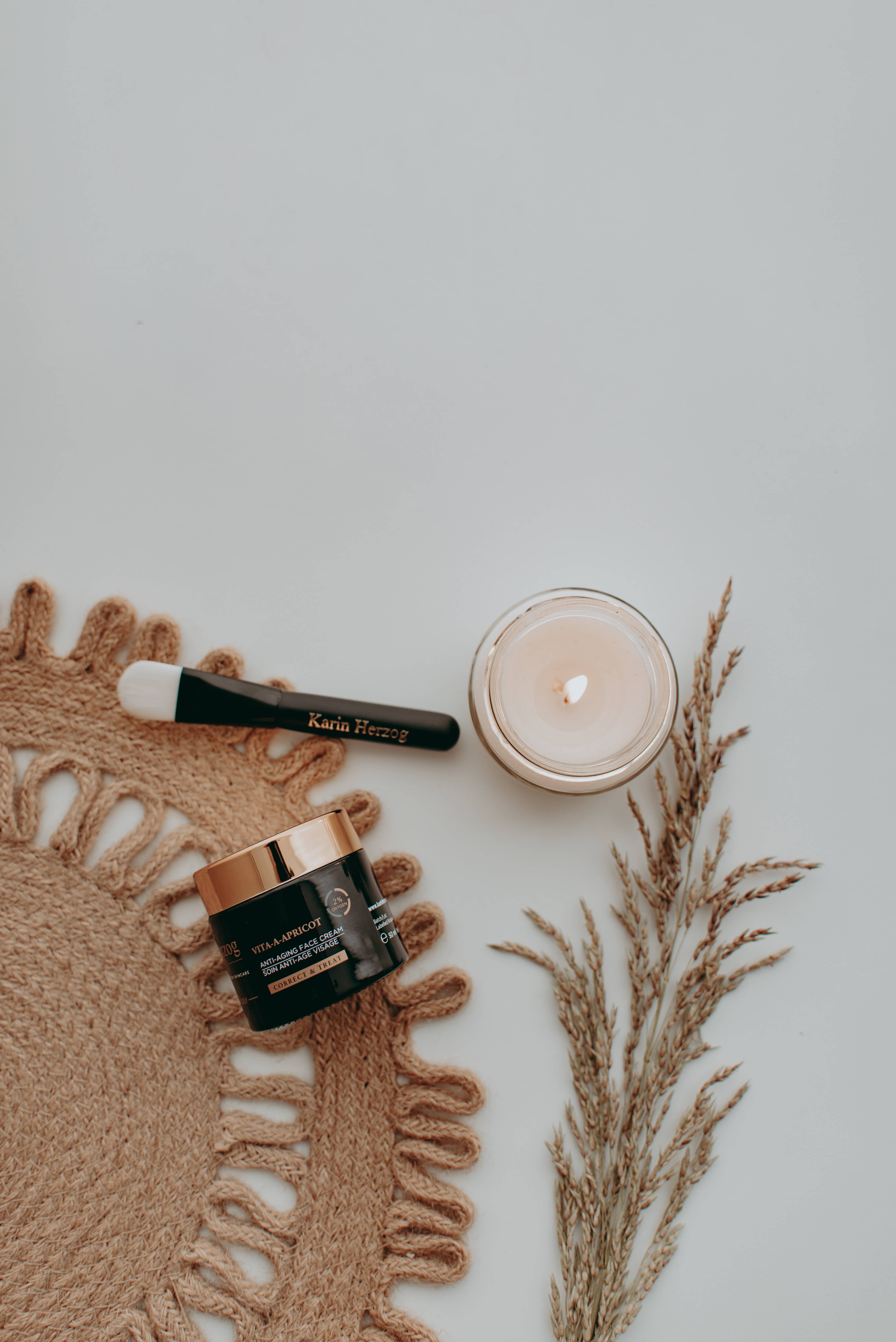 KARIN HERZOG DISTRIBUTION US LLC - Wholesale Anti-Aging Moisturizer - Vita-A-Apricot (Anti-Aging / Mature & Dry Skin)3