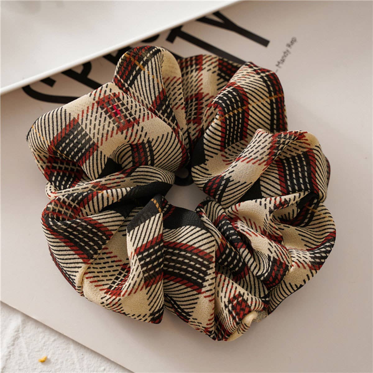 ACCITY - Wholesale Scrunchie - Women's - NEW CHECKERED PRINT SCRUNCHIES_CWAHA03523