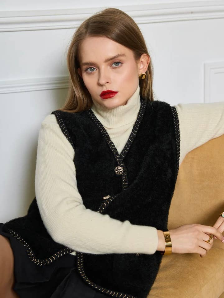 Mouwloos vest met decoratieve knopen voor dames - 578 voor wholesale door Frime