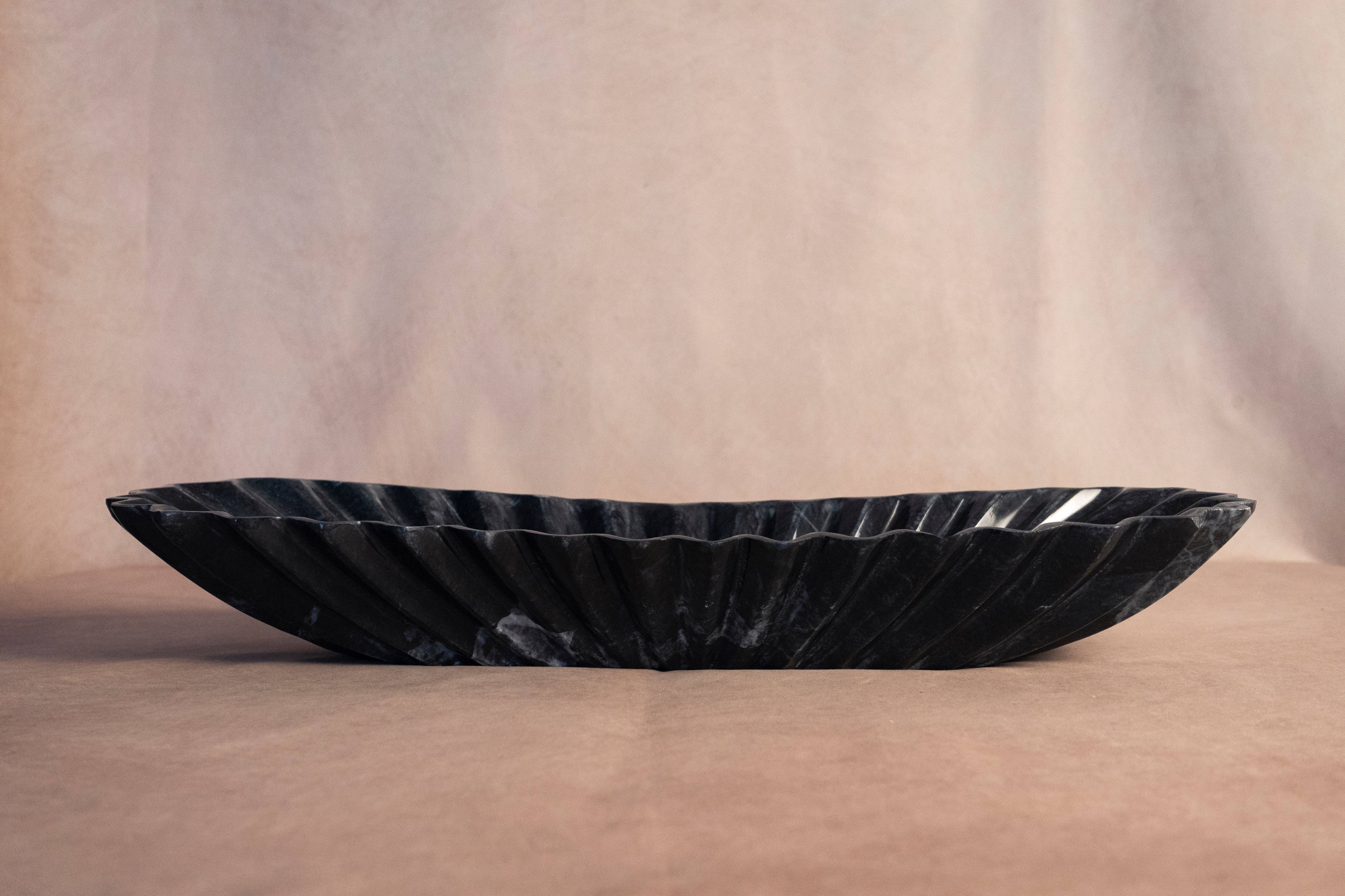 Marigold Market - Wholesale Decorative Plate/Dish/Bowl - Oblong Fluted Bowl - Jet Black Marble0