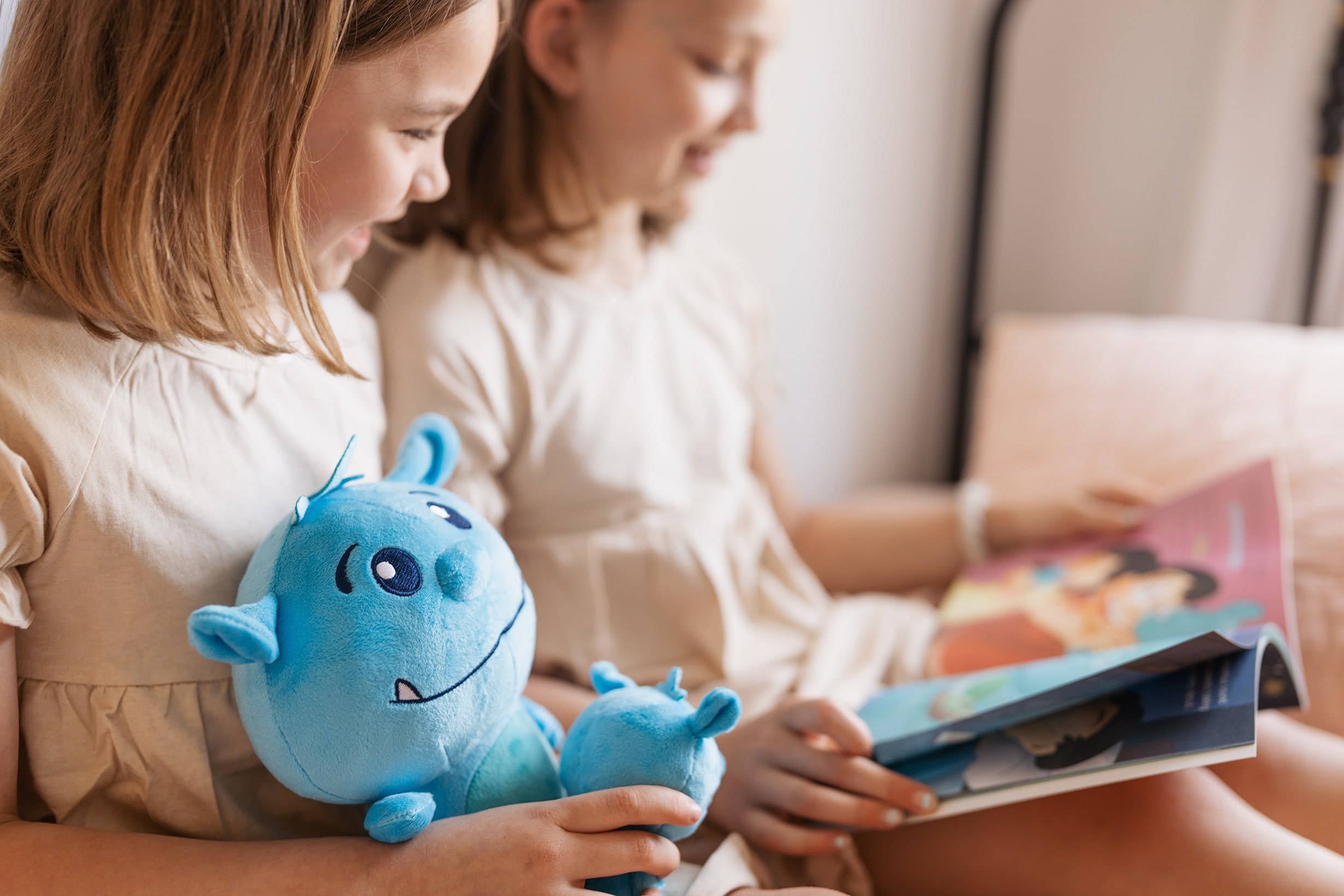 Rudderr, LLC/MintBucket - Wholesale Stuffed/Plush Toy - Kids & Baby - Chomphogs on Guard - Solution for Kids Scared of the Dark7