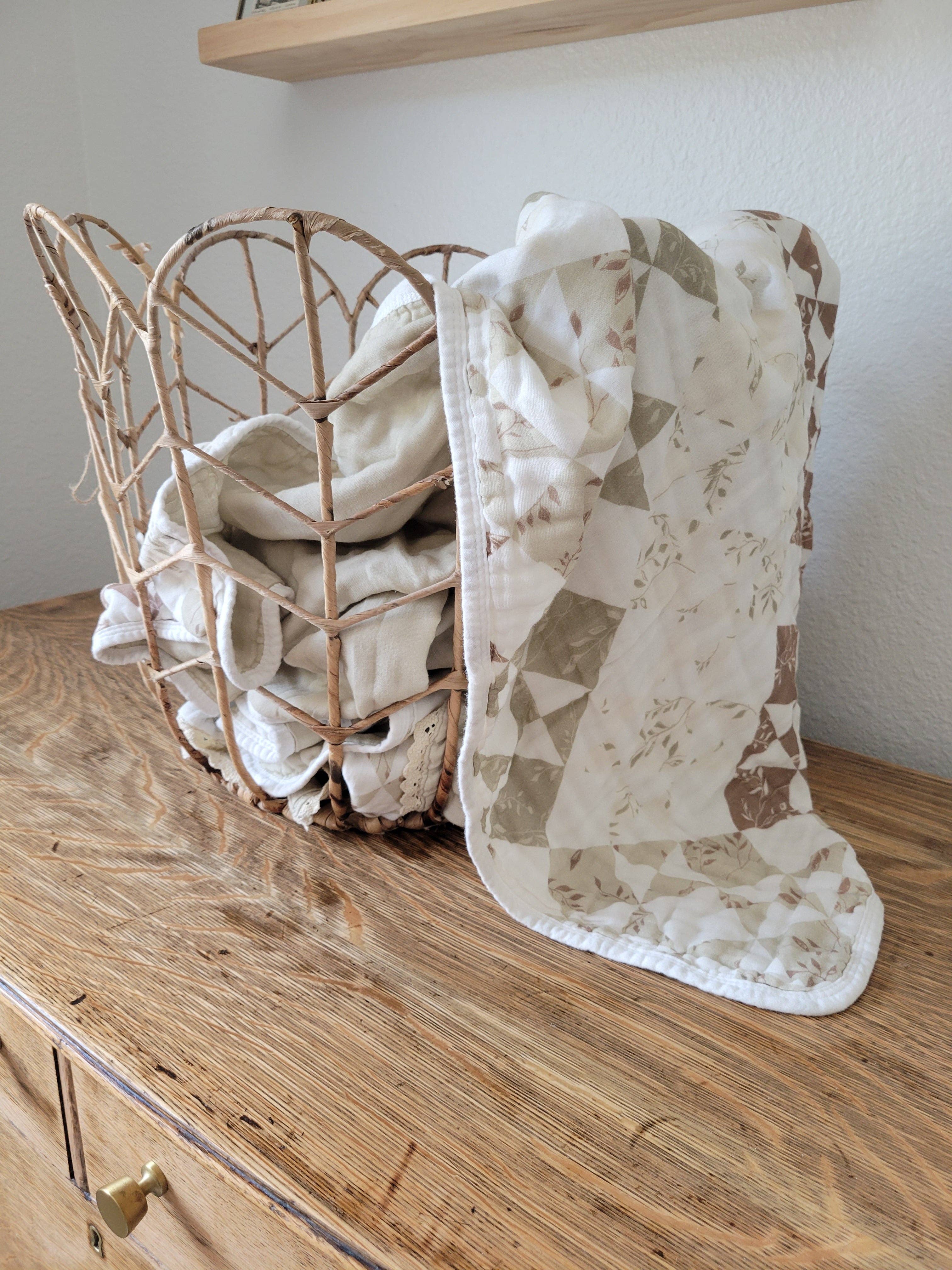 Ellie and Layne - Wholesale Bedding blanket – Kids & Baby - Ivy Quilted 6 Layer Gauze Blanket4