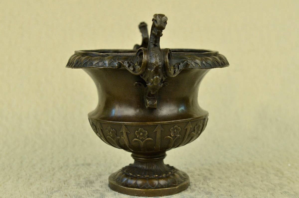 Bronzhaus - Wholesale Plant Pot - Original Signed Milo Elegant Vase Planter Plant Holder Bronze Sculpture Statue1