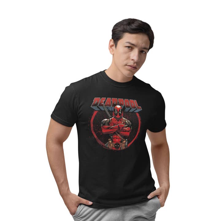 Black Marvel T-shirt I'AM DEADPOOL for wholesale on Faire