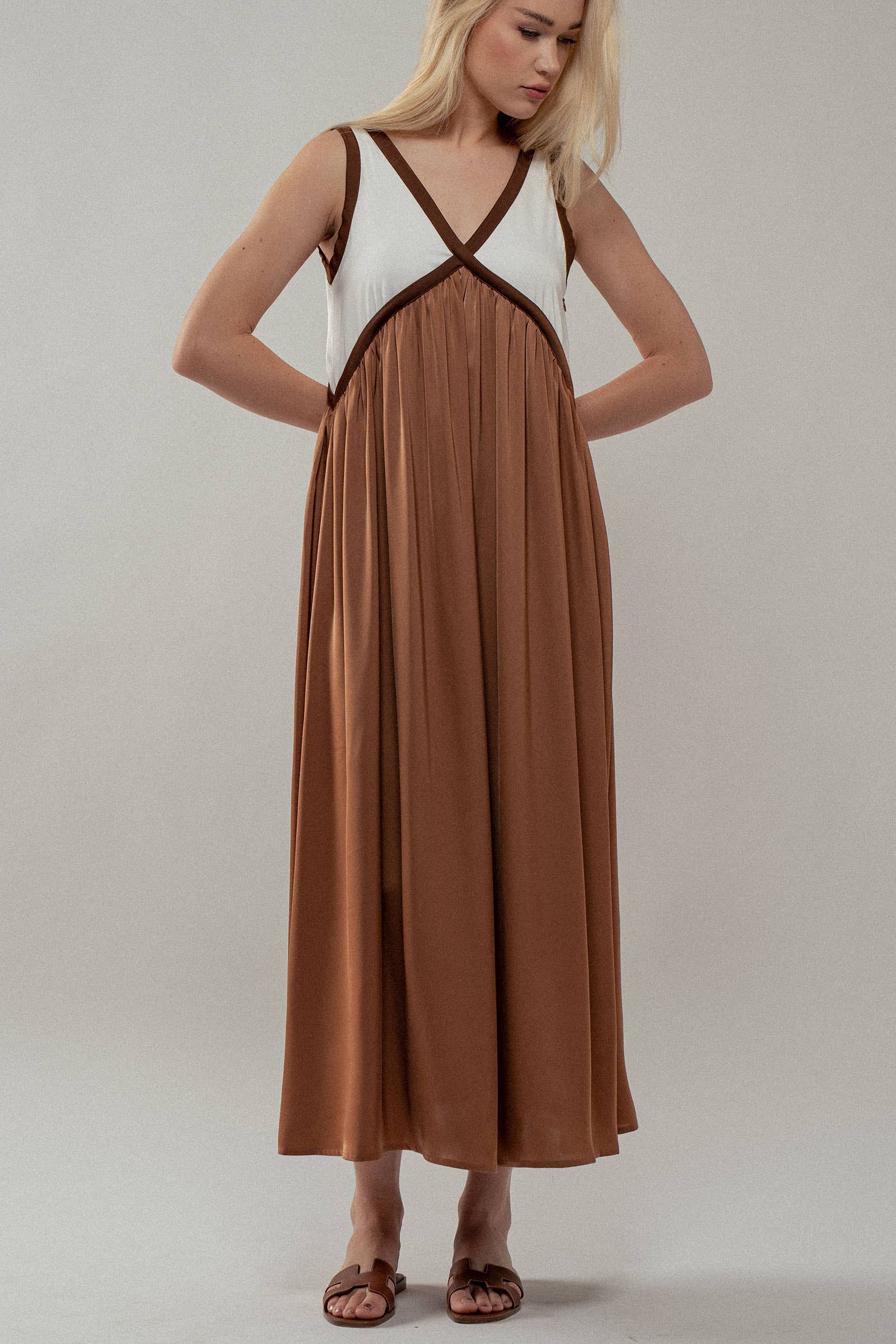 Urban Daizy - Wholesale Dress - Women's - Contrast Piping Empire Waist Dress5