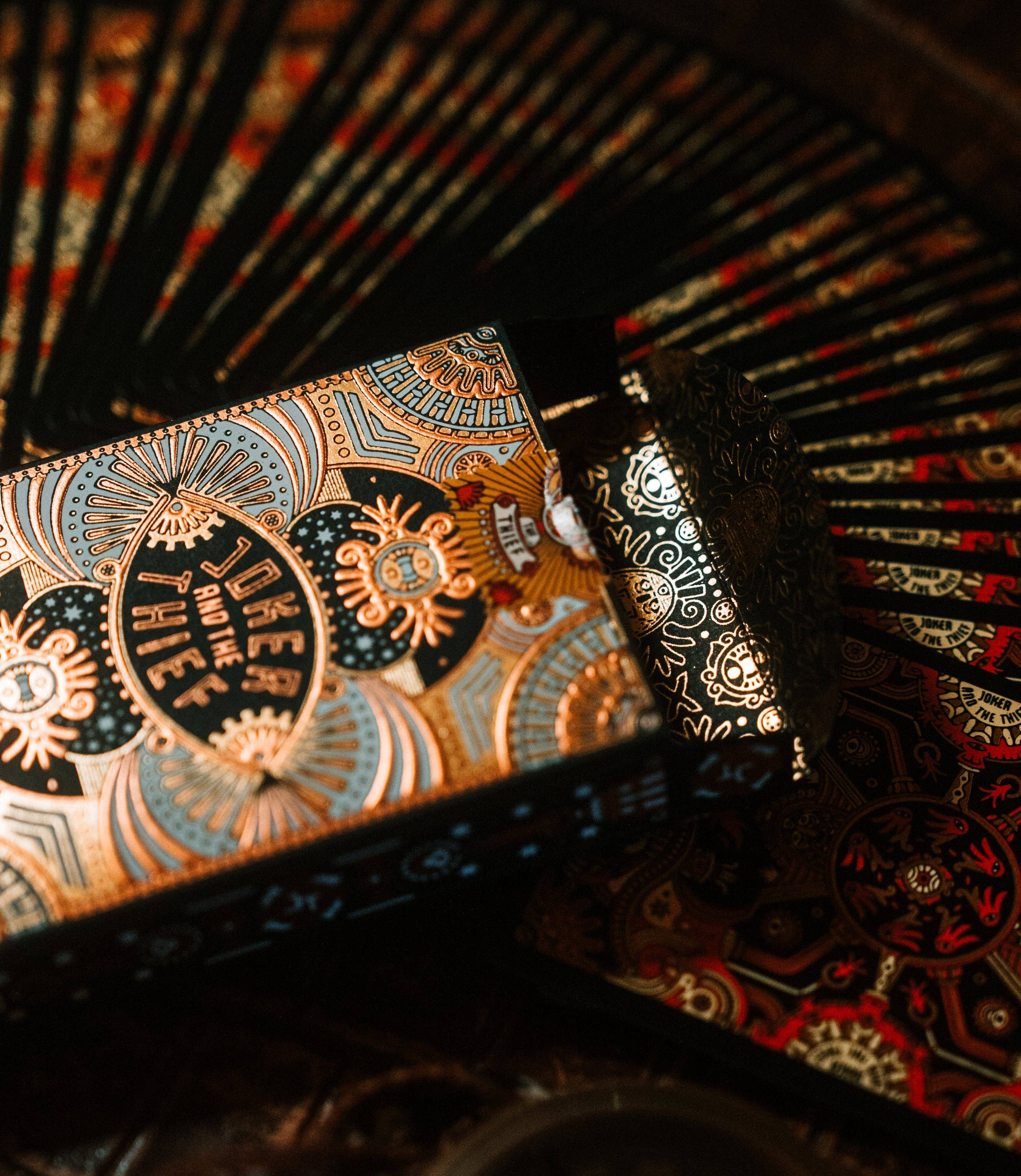 Joker and the Thief - Venta al por mayor Baraja de cartas - Falsos Ídolos Baraja de Cartas5