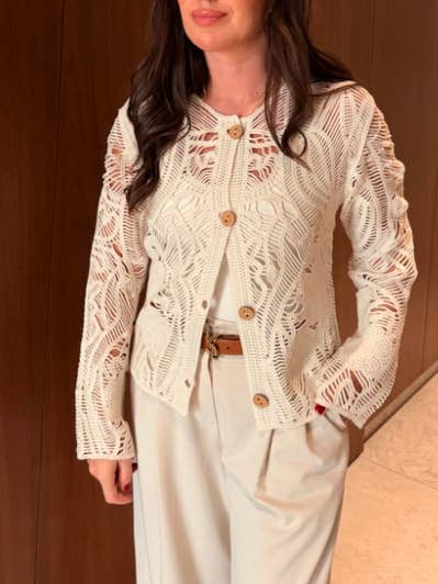 Cardigan in pizzo beige lavorato all'uncinetto a mano per la vendita all'ingrosso da parte di miglo