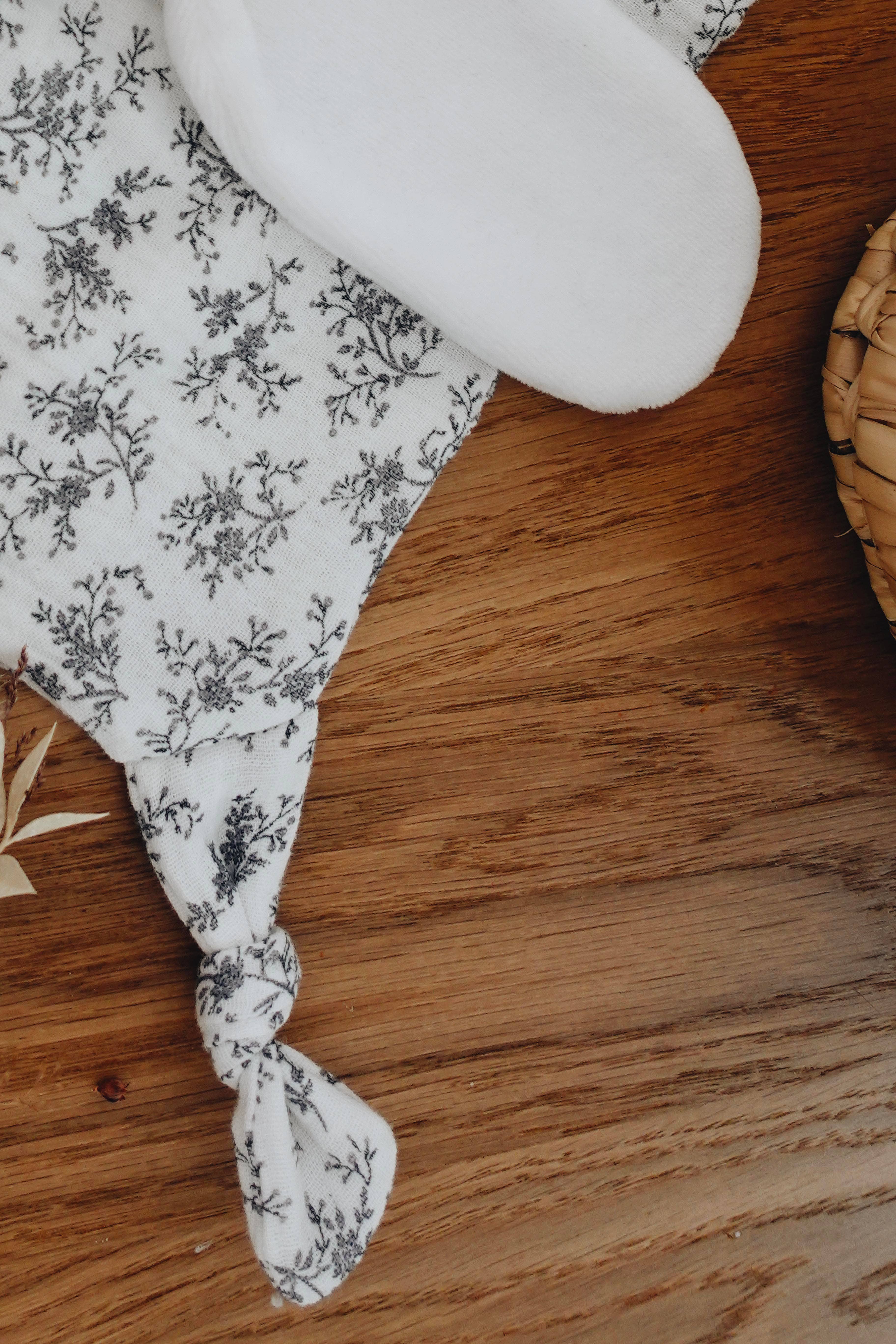 Louis & Jules Stambouli Conseil - Vendita all'ingrosso Peluche - Bambini e neonati - Doudou Chiffon Margot Gris6