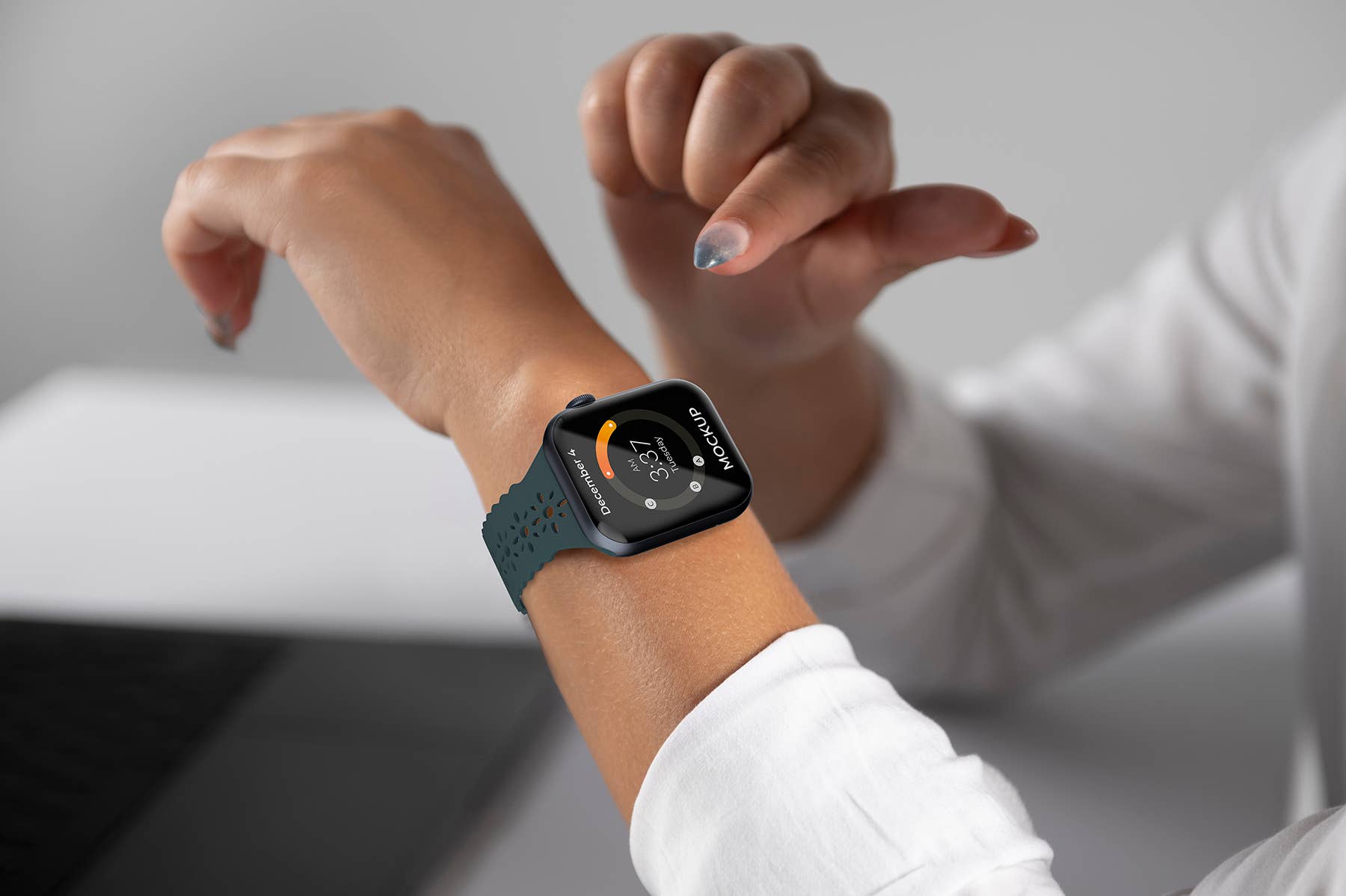 LAX Gadgets – wholesale Watch band/strap – Women's – LAX APPLE WATCH LACE SILICONE BAND with Retail Packaging6