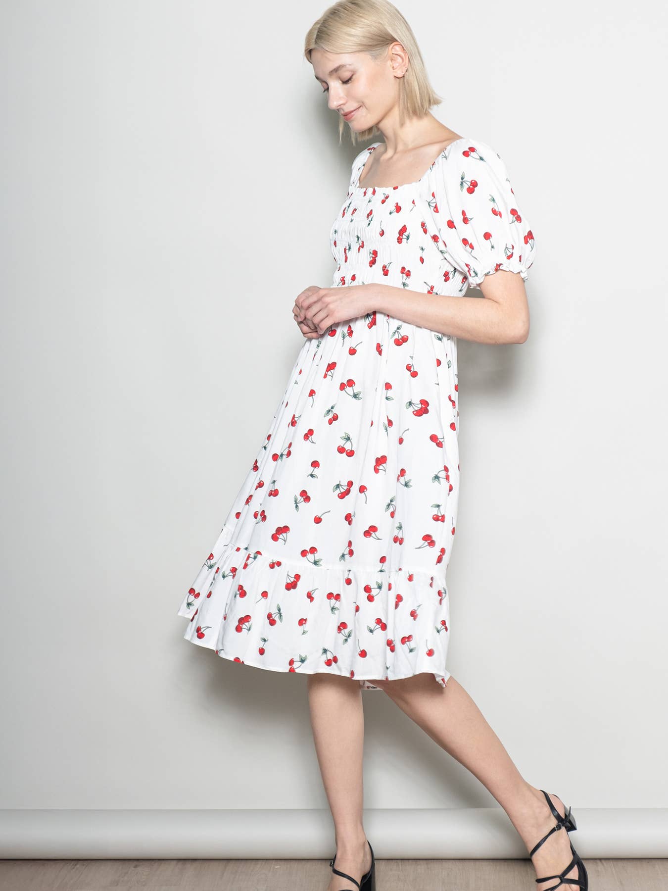 Elloh Collection - Wholesale Dress - Women's - Puff Sleeve Square Neck Cherry Print Dress with Pockets9