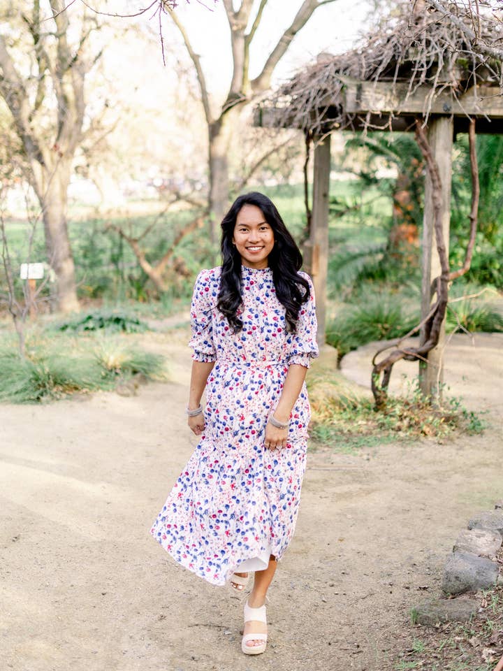 Chloe Floral Midi Klänning för wholesale av Peony Alley