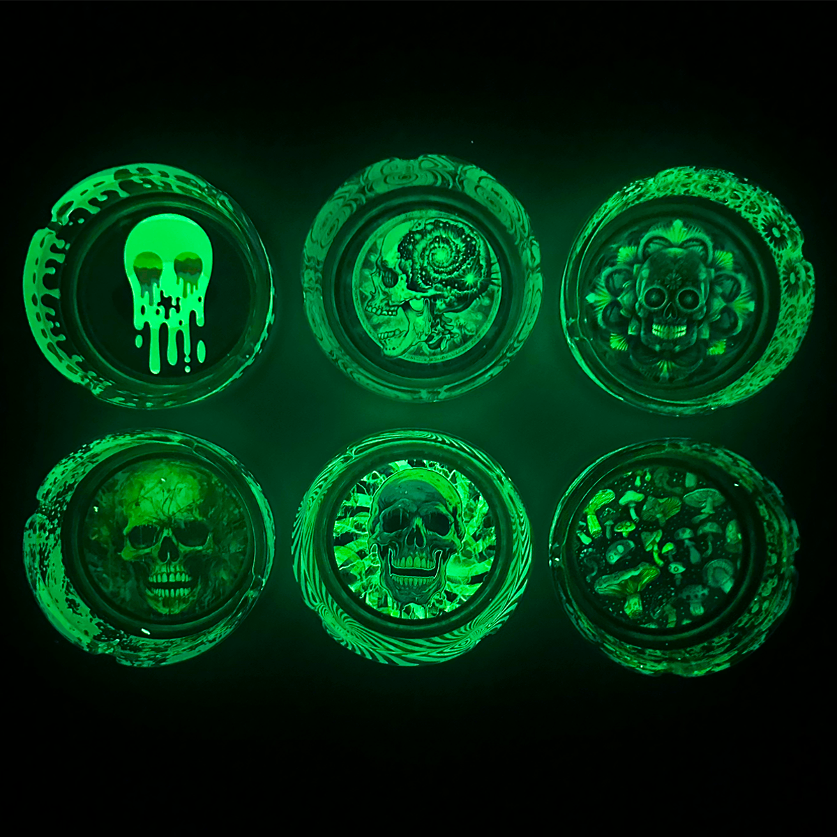 Novelty Closeout - Wholesale Ashtray - Smokezilla Glow in The Dark Glass Ashtray Assortment- 6/Pack1