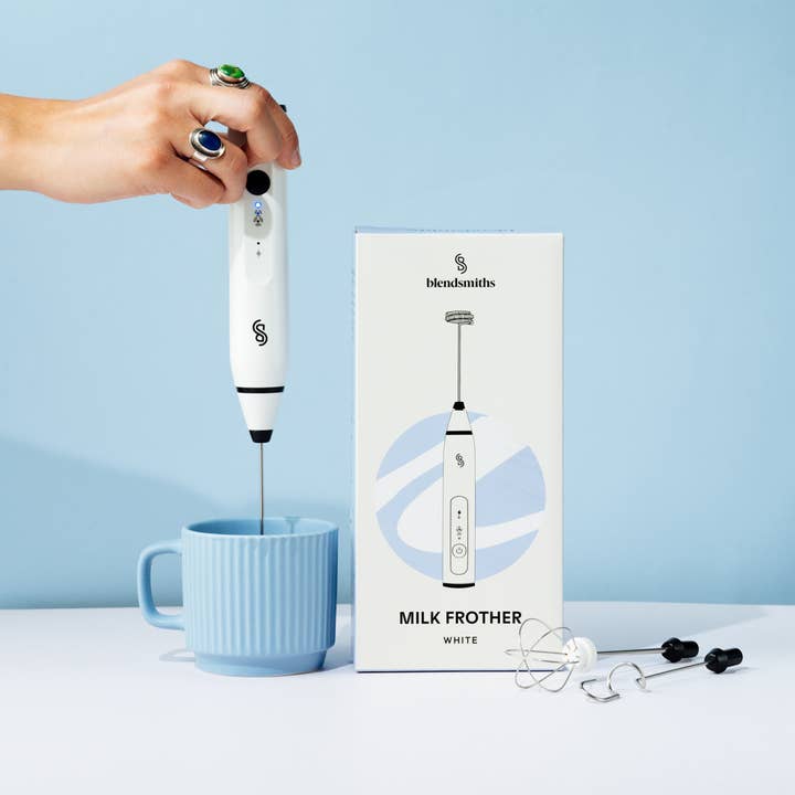 Handheld Milk Frother - White for wholesale by Blendsmiths Drinkmakers