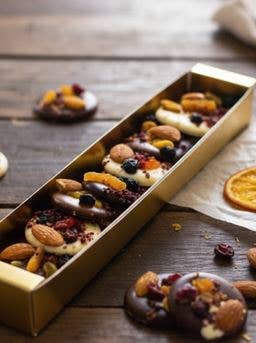 Limouzi Saveurs - Wholesale Chocolate Box - Beggar's bar 100g0