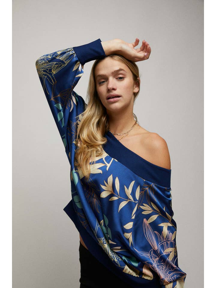 NAVY Long Sleeve Reversible Batwing top for wholesale on Faire