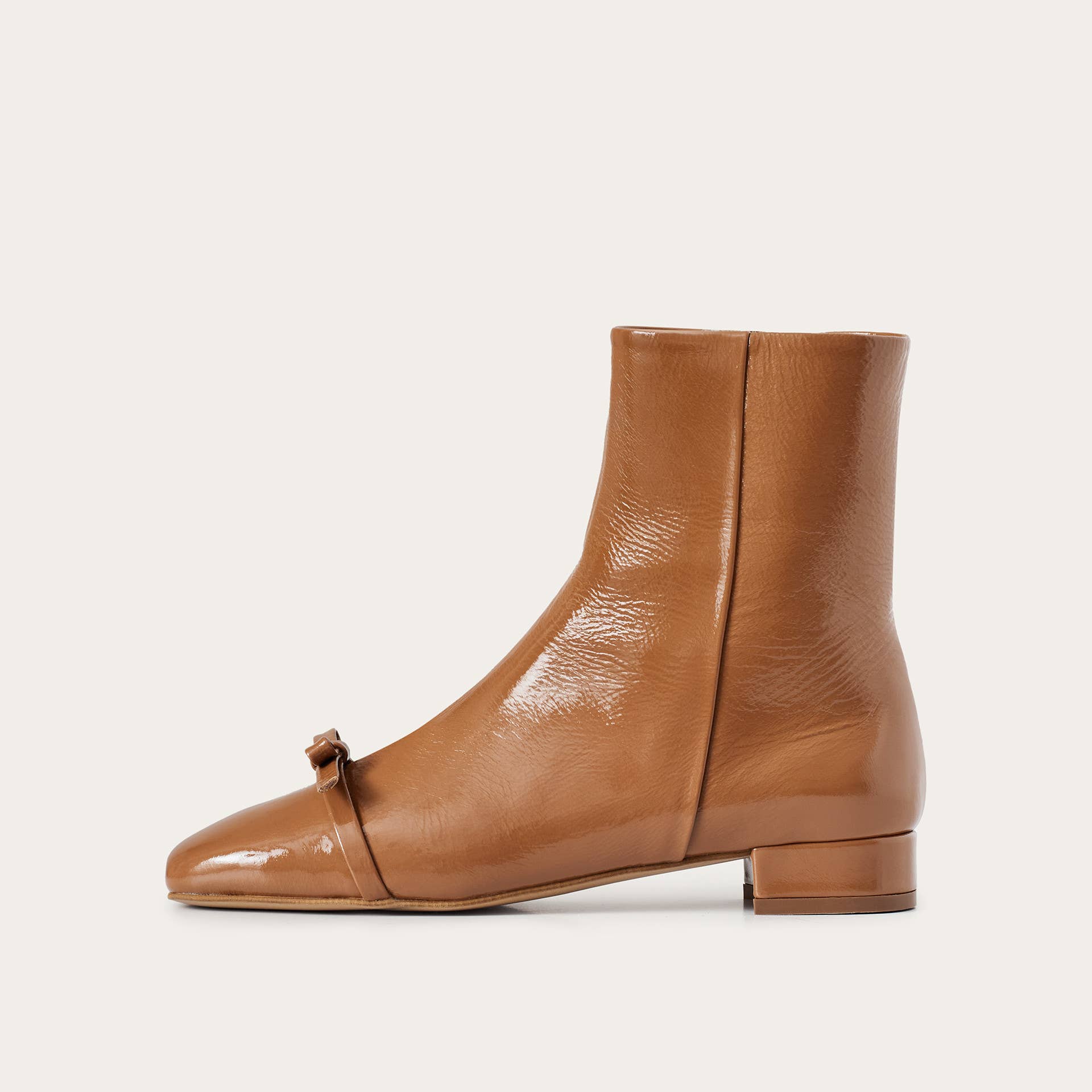 bärnsten Livia stövlar, glansig karamell för wholesale på Faire2