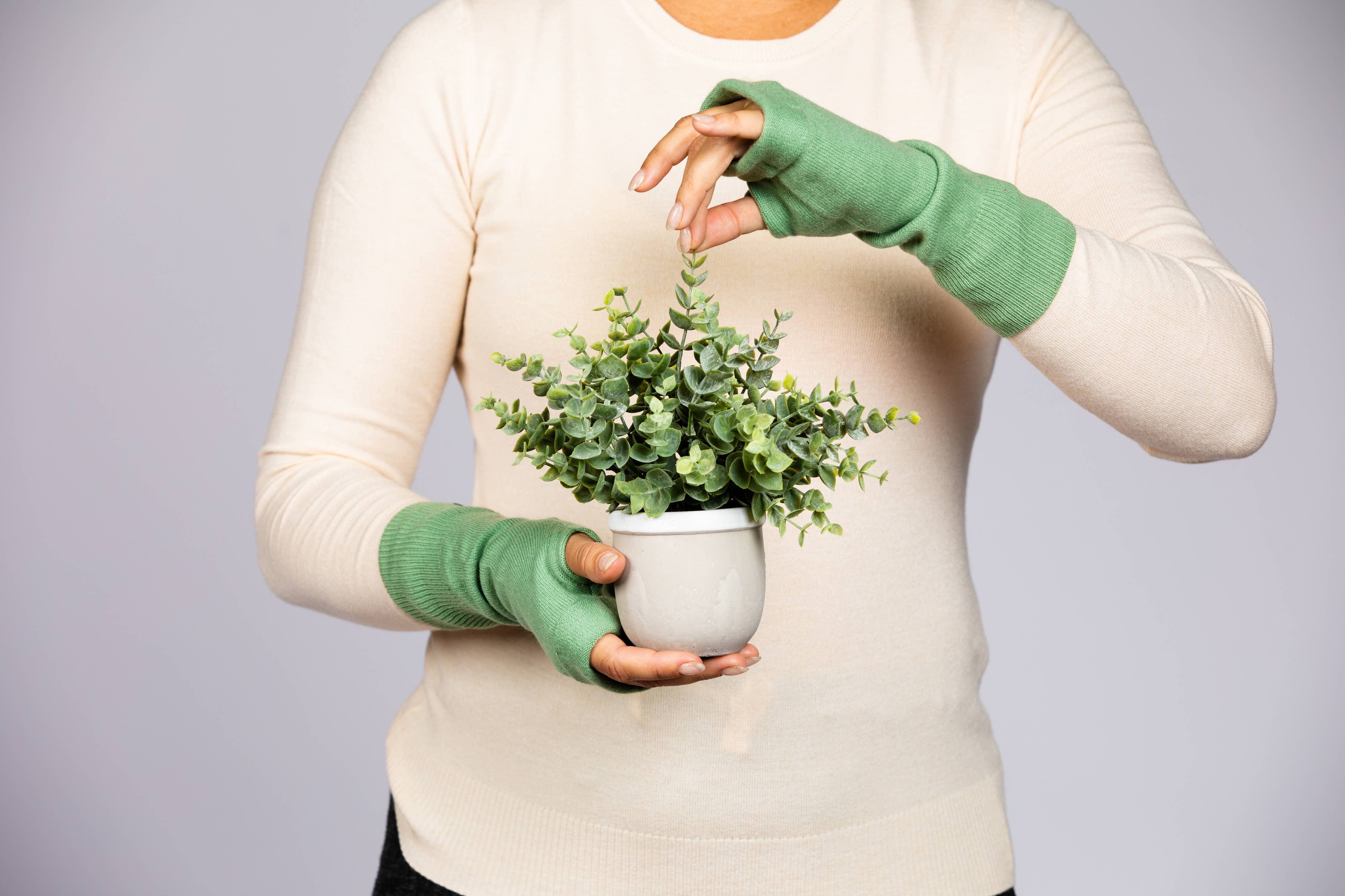 B.B. Sheep - Wholesale Gloves - Women's - Pure Cashmere Fingerless Gloves11