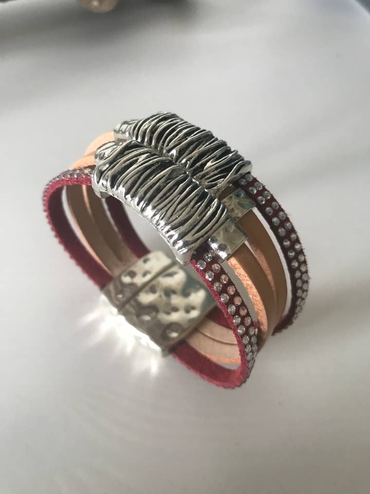 bracelet fait main avec fermoir magnétique pour la vente par myDemimore